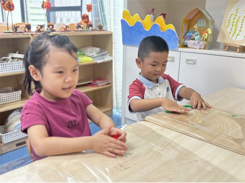 玩轉(zhuǎn)黏土，創(chuàng)意無(wú)限 合肥市廬陽(yáng)實(shí)驗(yàn)幼兒園教育集團(tuán)四里河畔園以“手”啟智的學(xué)前教育之旅
